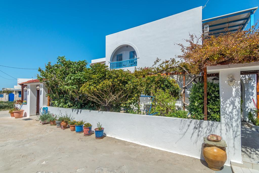 Traditional House Milos Полония Екстериор снимка